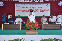 Sri-Sri-Ravi-Shankar-Swamiji2014-2